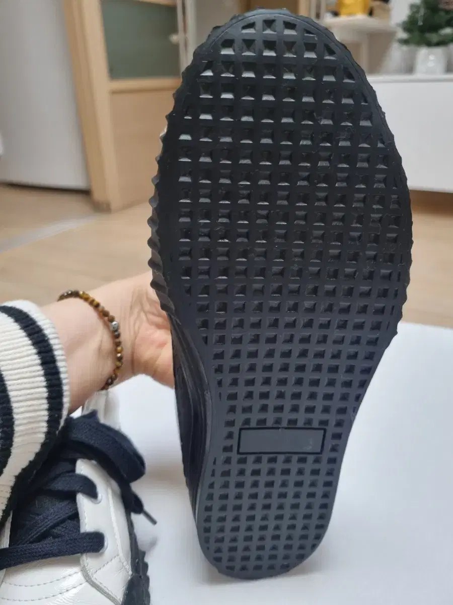 thumbnail-6